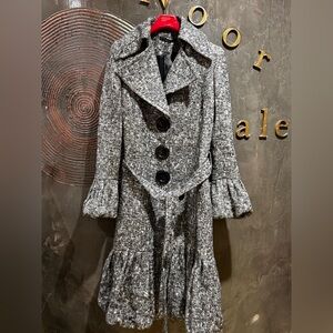 NWT XS Say Gray Tweed Ruffle Hem Coat – Button Front Statement Jacket
